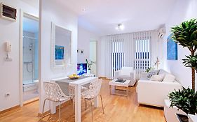 Belville Luxury Apartment
